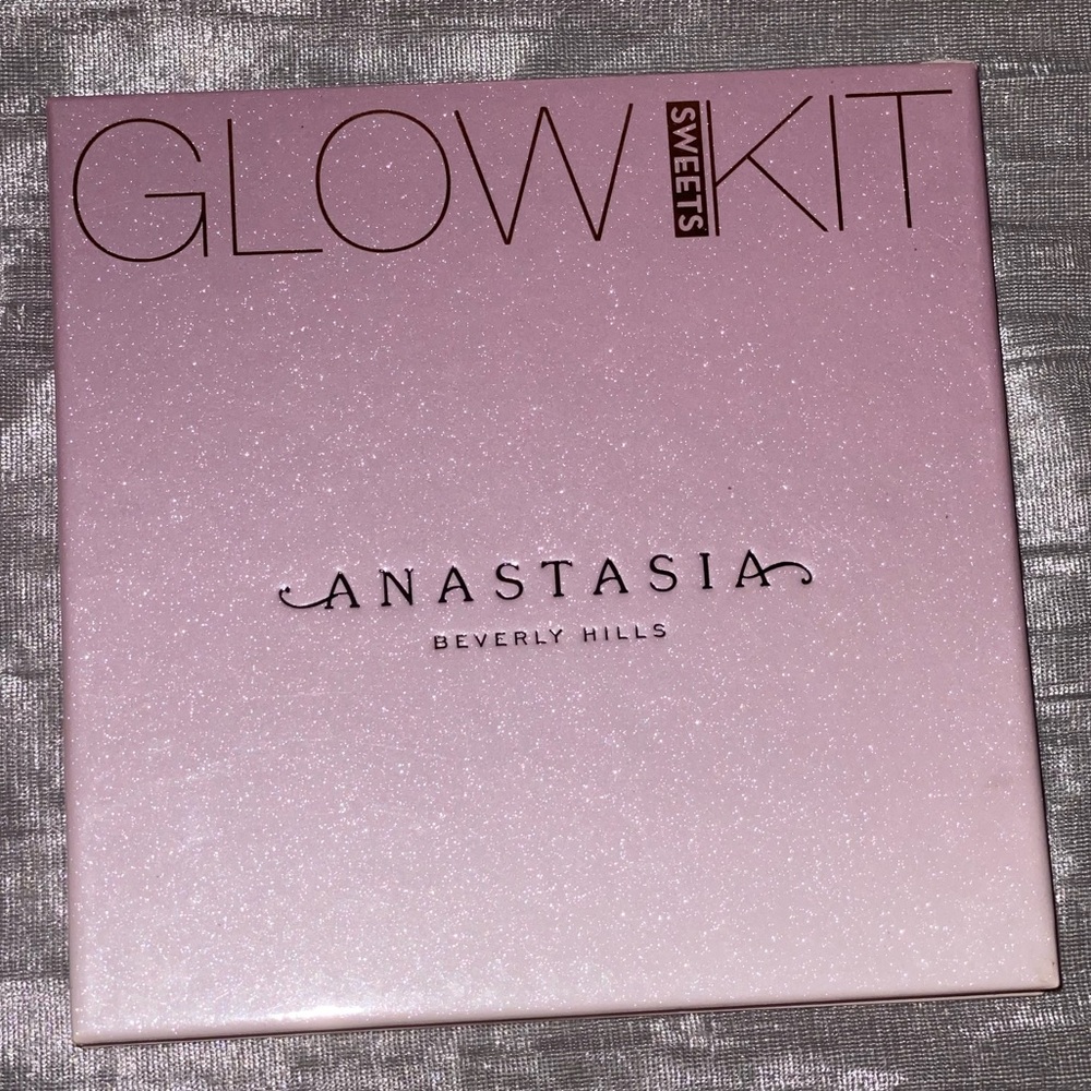 Anastasia Beverly Hills Sweets Glow Kit